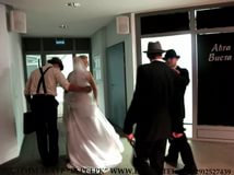 Молоденькую невесту поимели толпой
